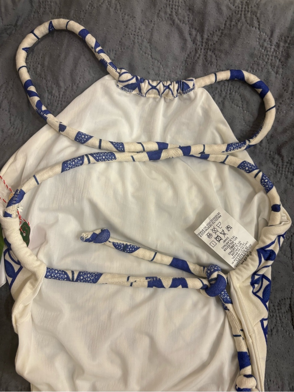 FARM RIO Ivory/Blue Samambaia E" foliage print halter neck Open Back
Swimsuit S - Picture 8 of 11
